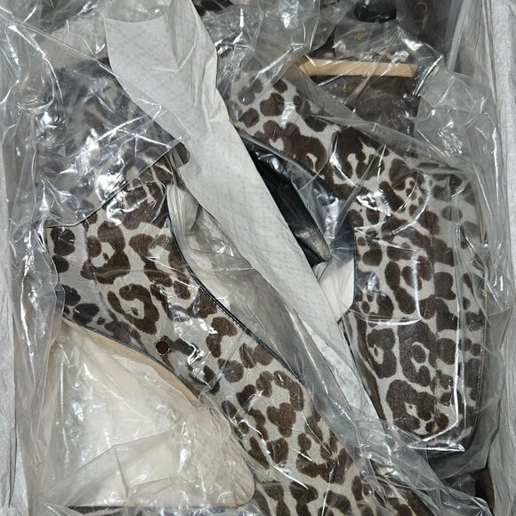 Gucci Pony Hair Pumps - Picture 3 of 8